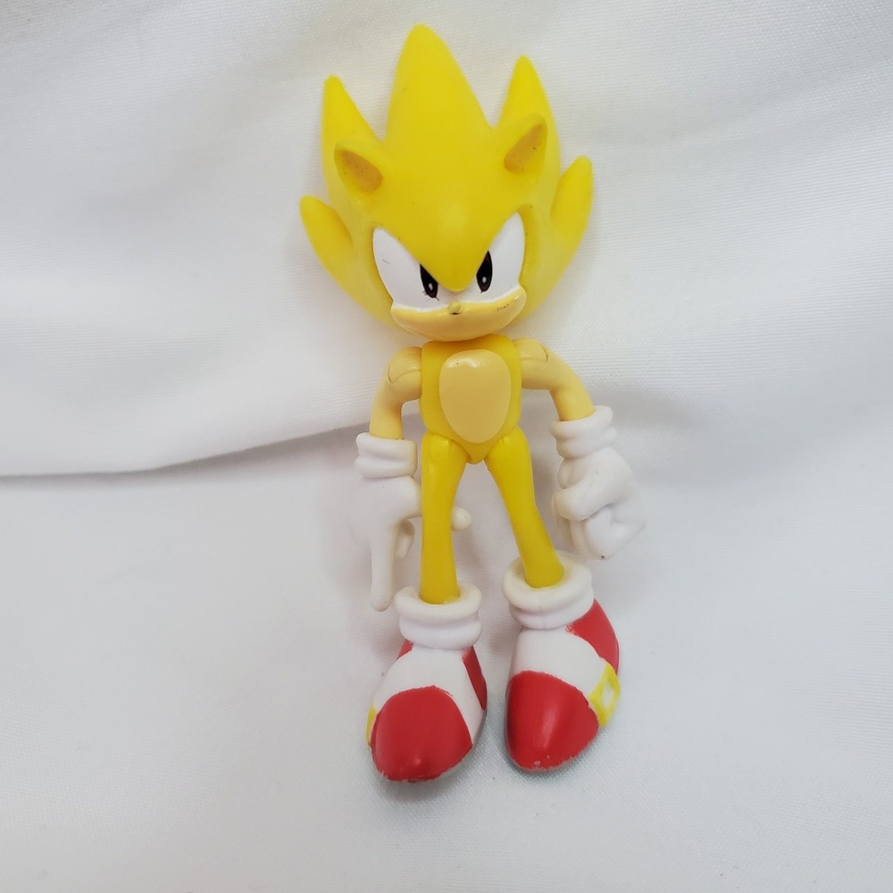 SEGA Jakks Sonic the Hedgehog SUPER SONIC Yellow Action Figure 3"